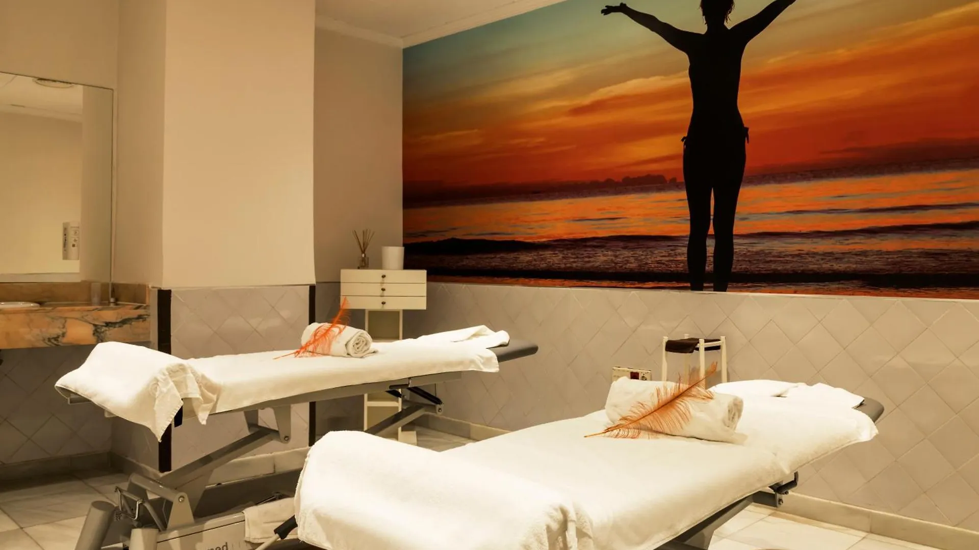 Ilunion Les Corts Spa Barcelona