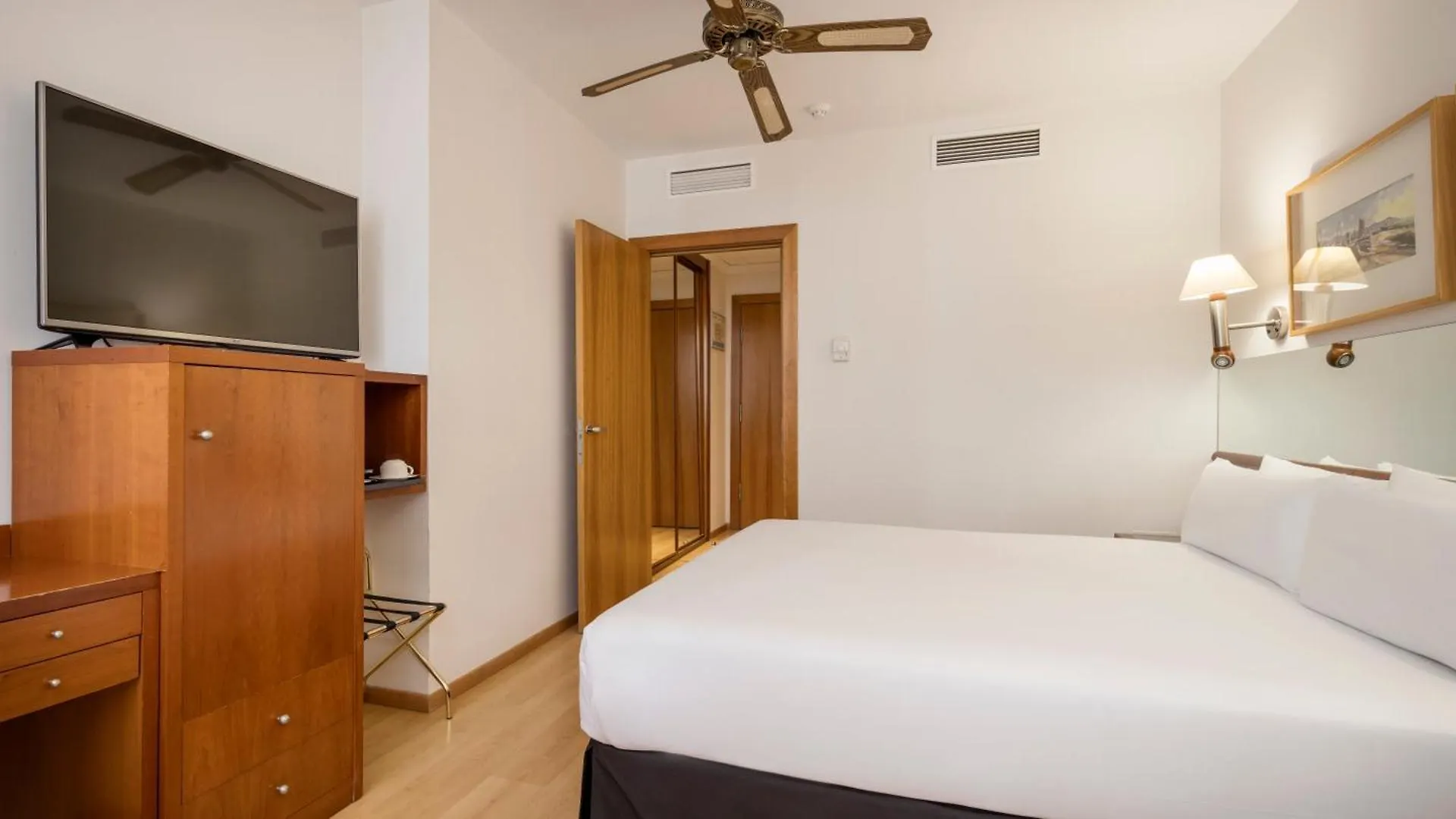 Hotel Ilunion Les Corts Spa Barcelona