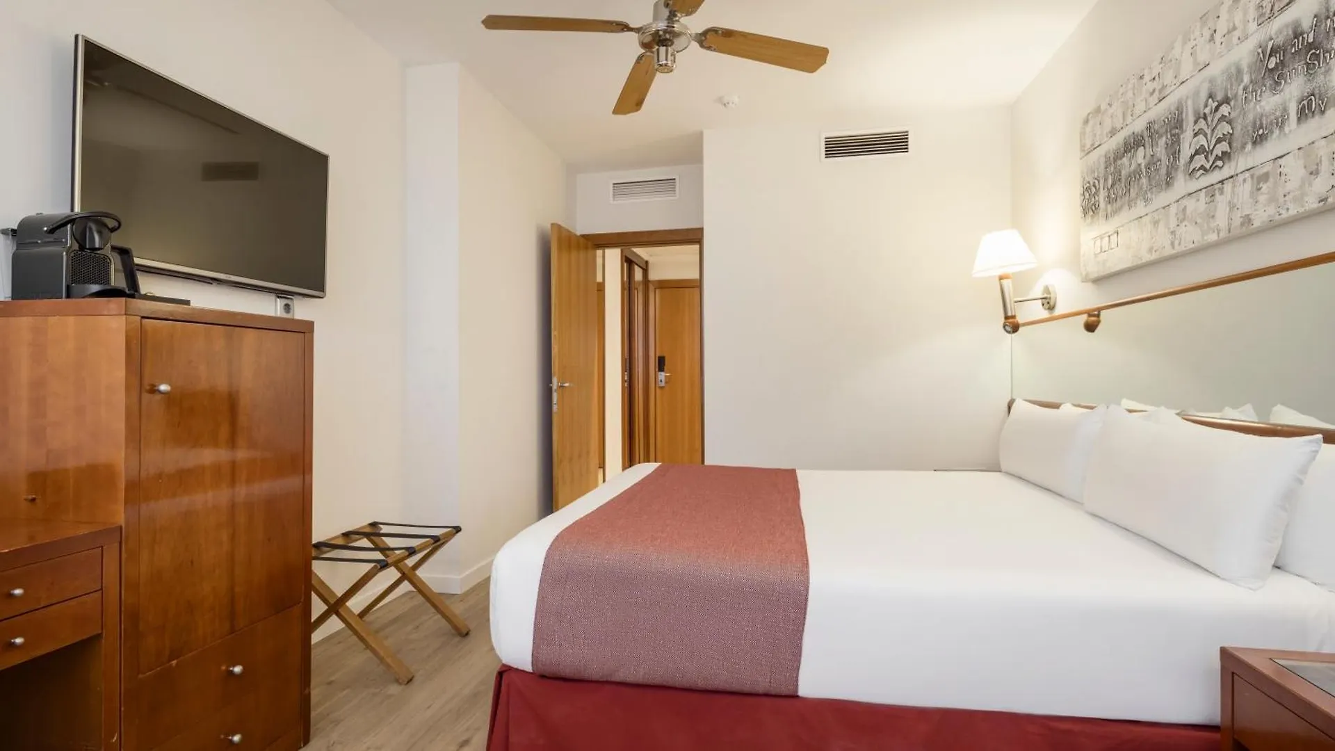Hotel Ilunion Les Corts Spa Barcelona
