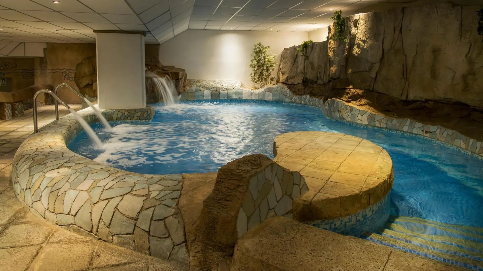 Ilunion Les Corts Spa Barcelona Hotel