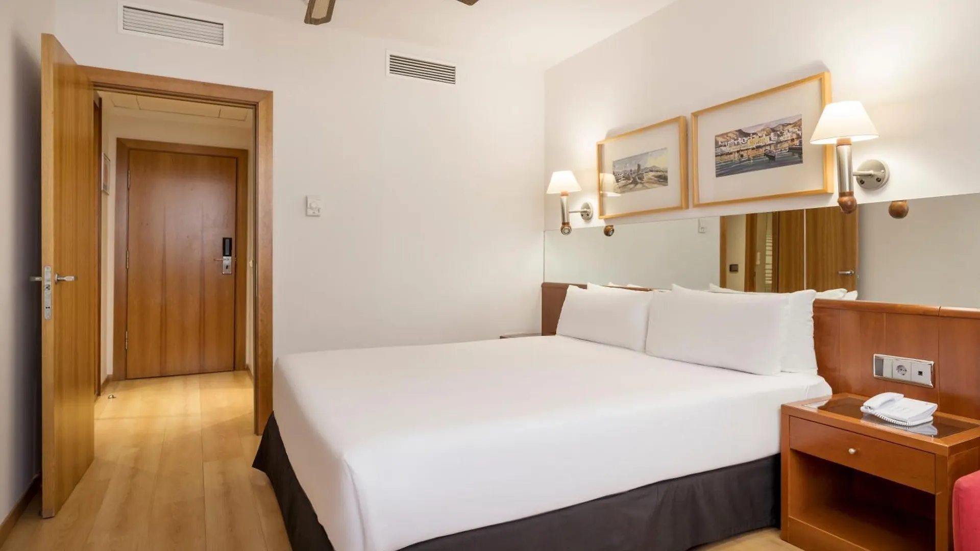 Ilunion Les Corts Spa Barcelona Hotel