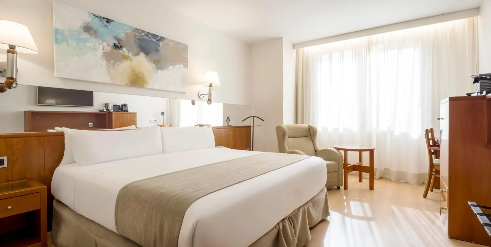 Ilunion Les Corts Spa Barcelona Hotel