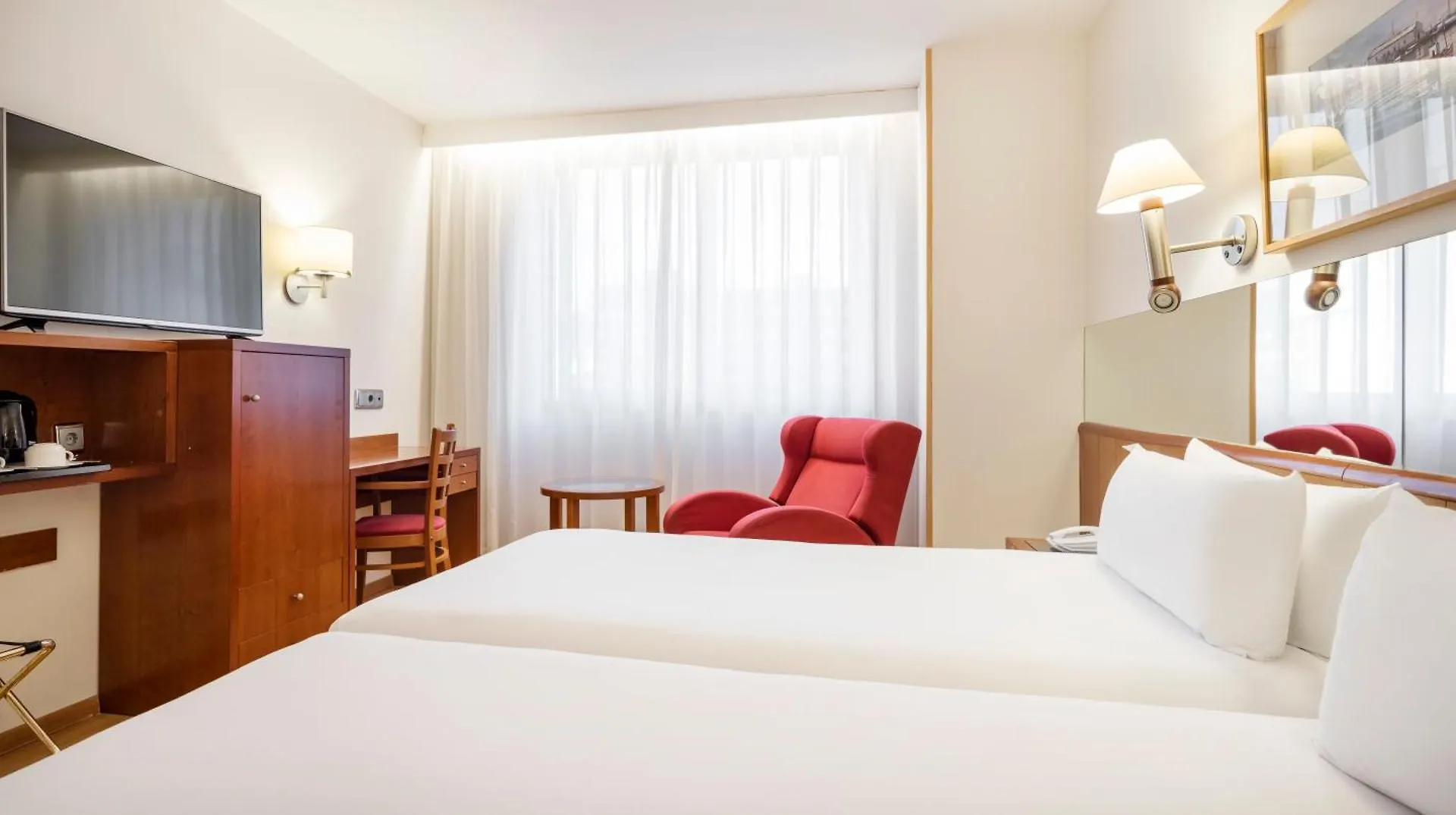 Ilunion Les Corts Spa Barcelona 4*,