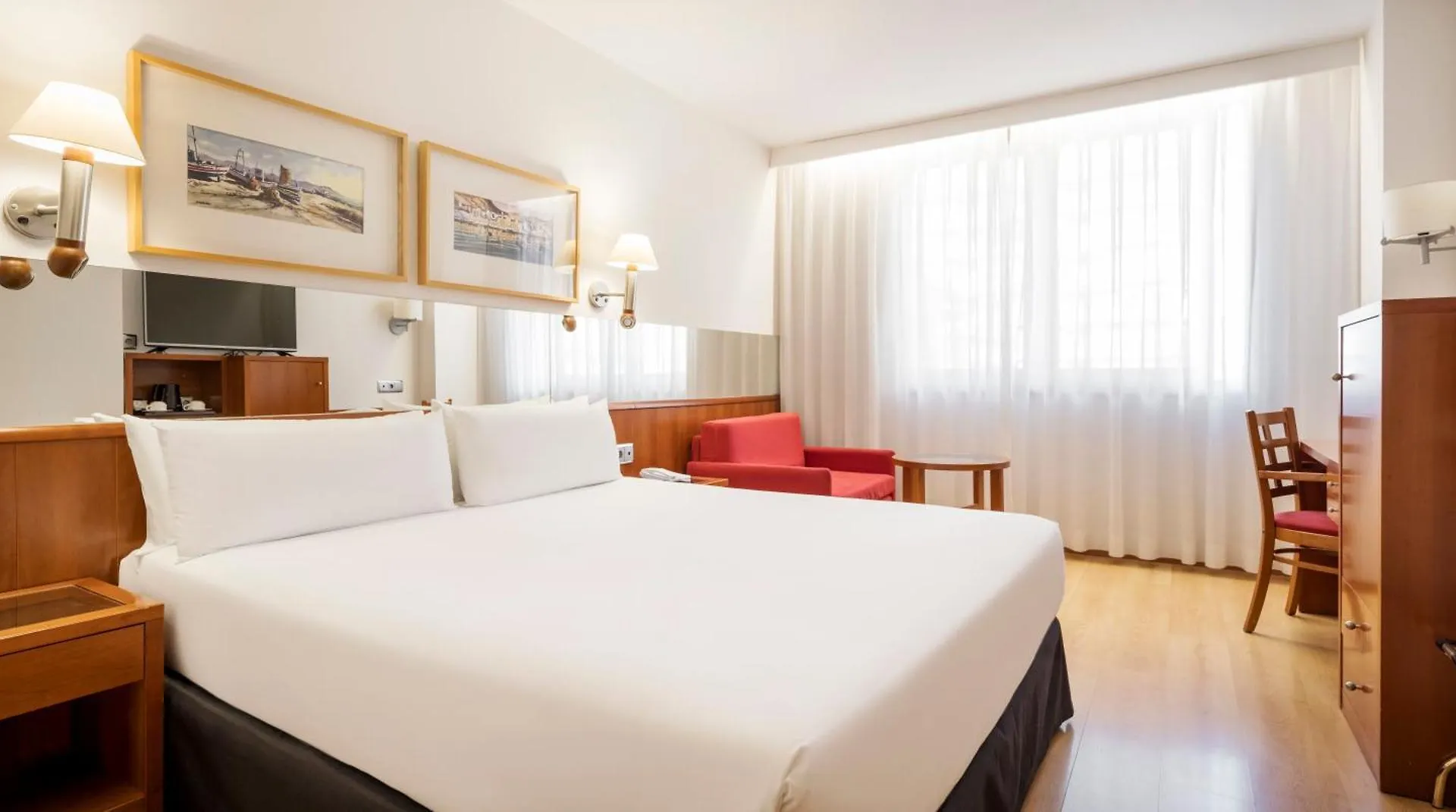 Ilunion Les Corts Spa Barcelona Hotel
