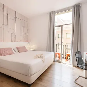 Chic & Basic Tallers Pensjonat